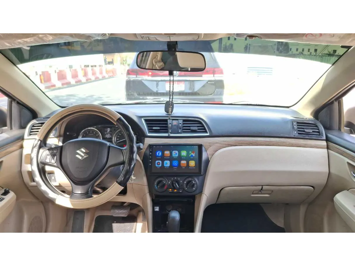Car image 15