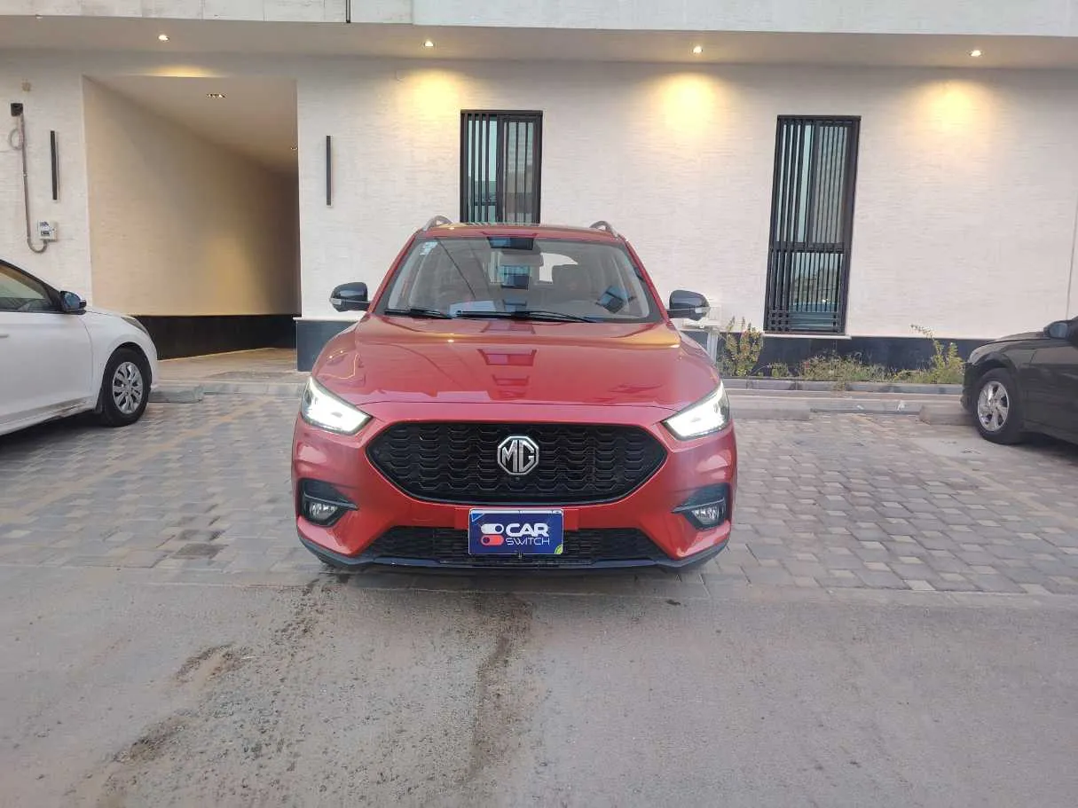 Car image 2