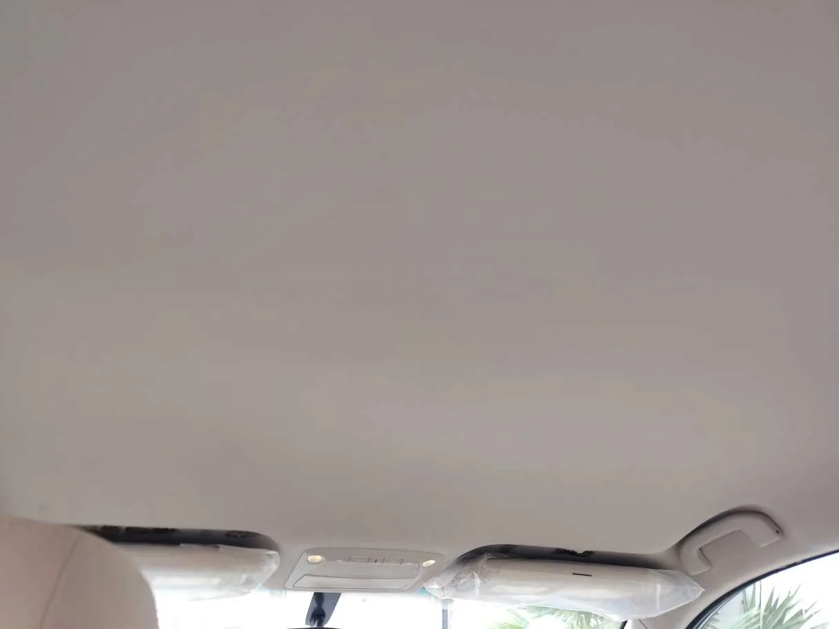 Car image 28