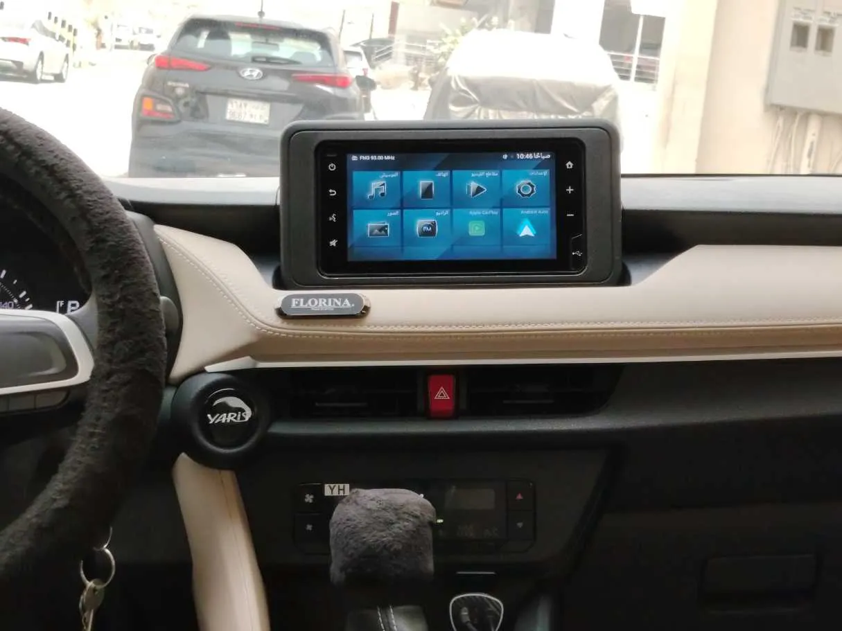 Car image 19
