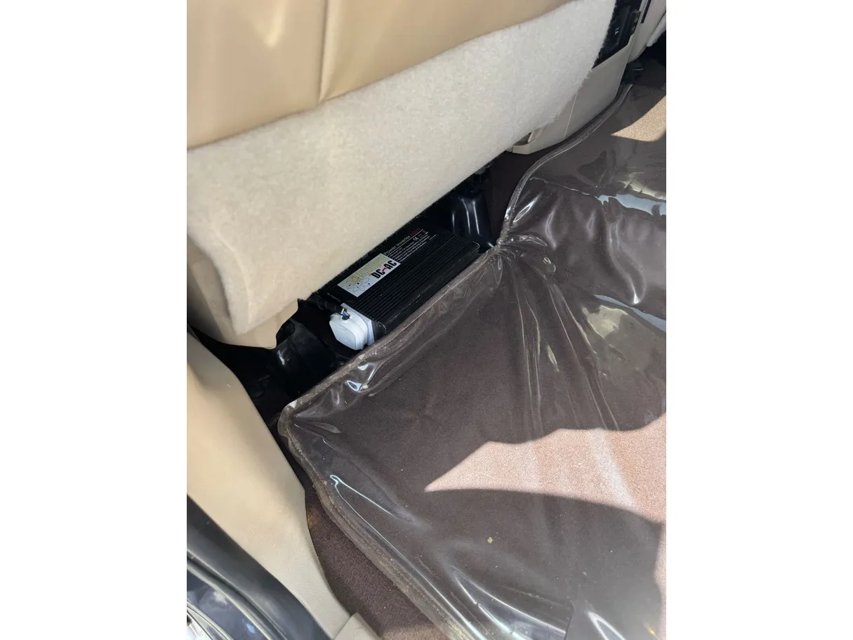 Car image 22