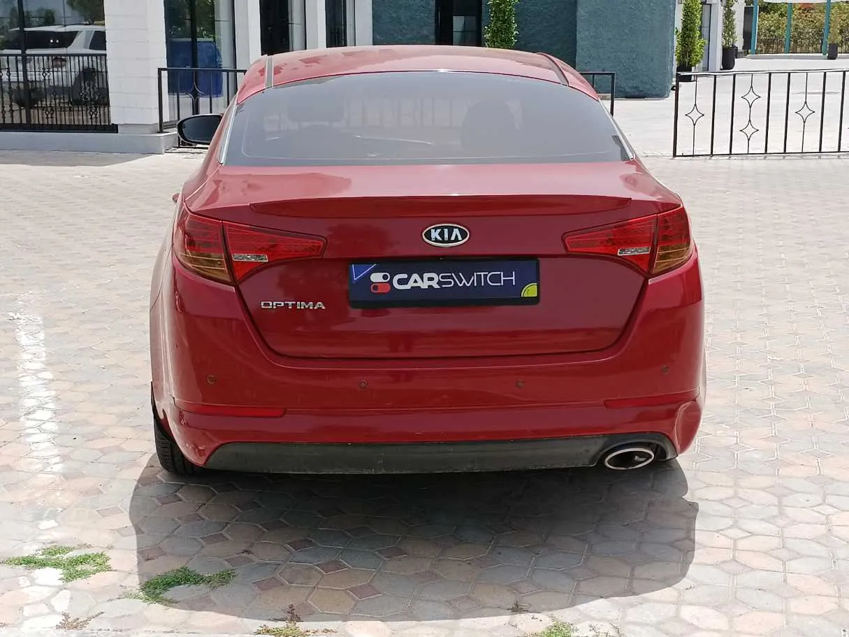 Car image 6