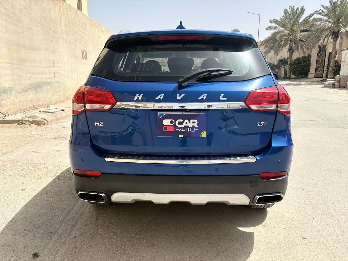 Car image 6