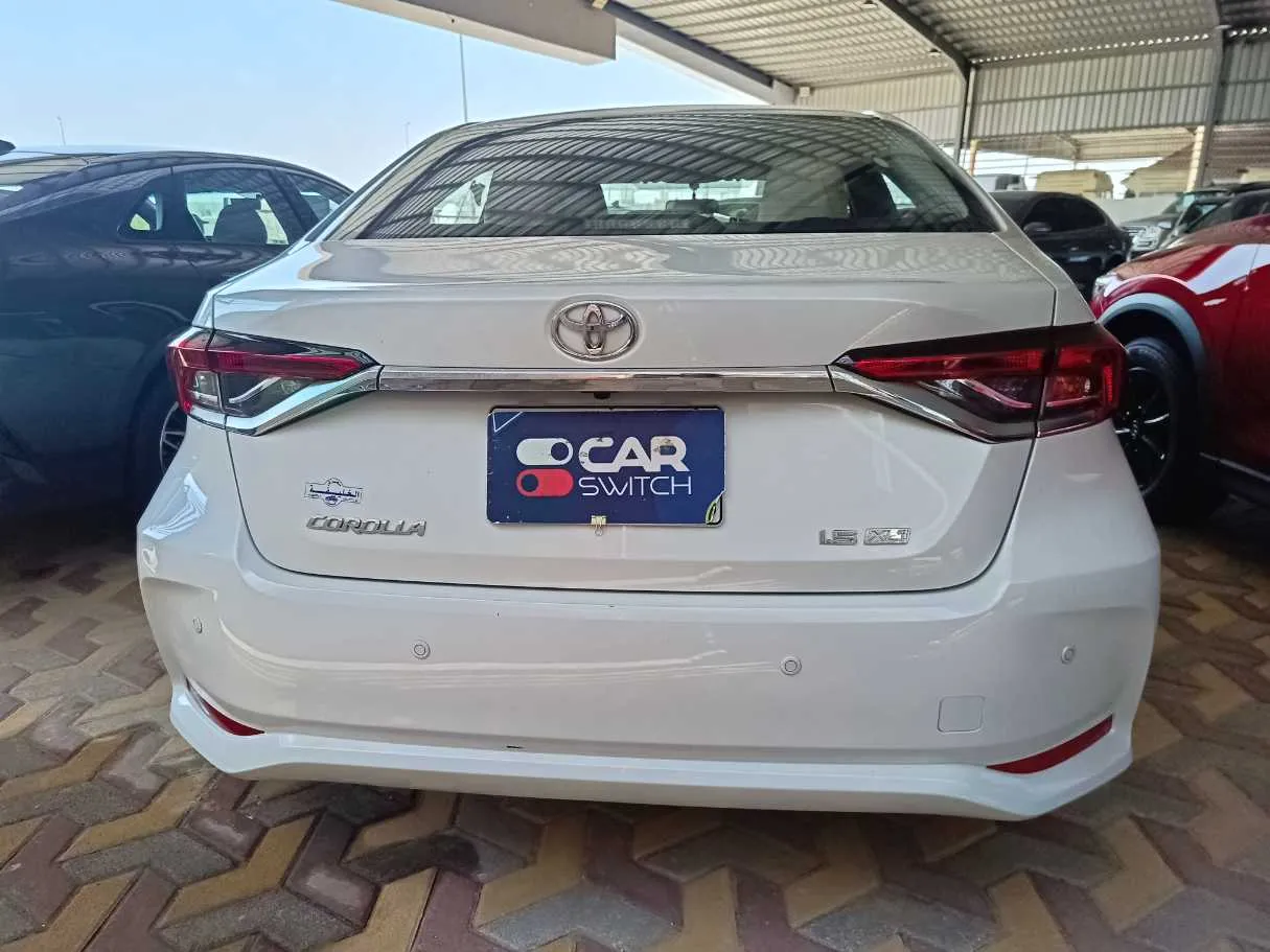 Car image 5