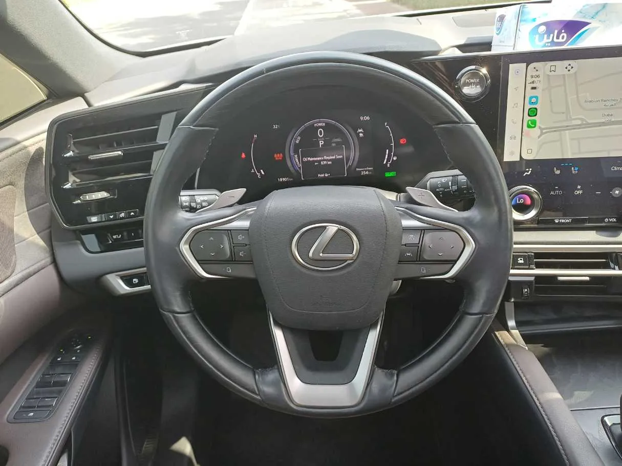 Car image 17