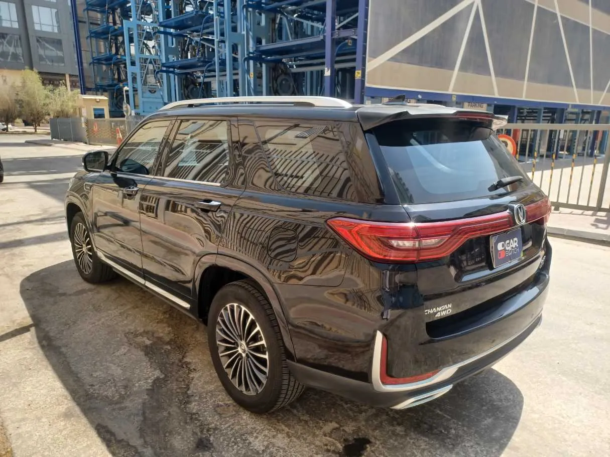 Car image 7