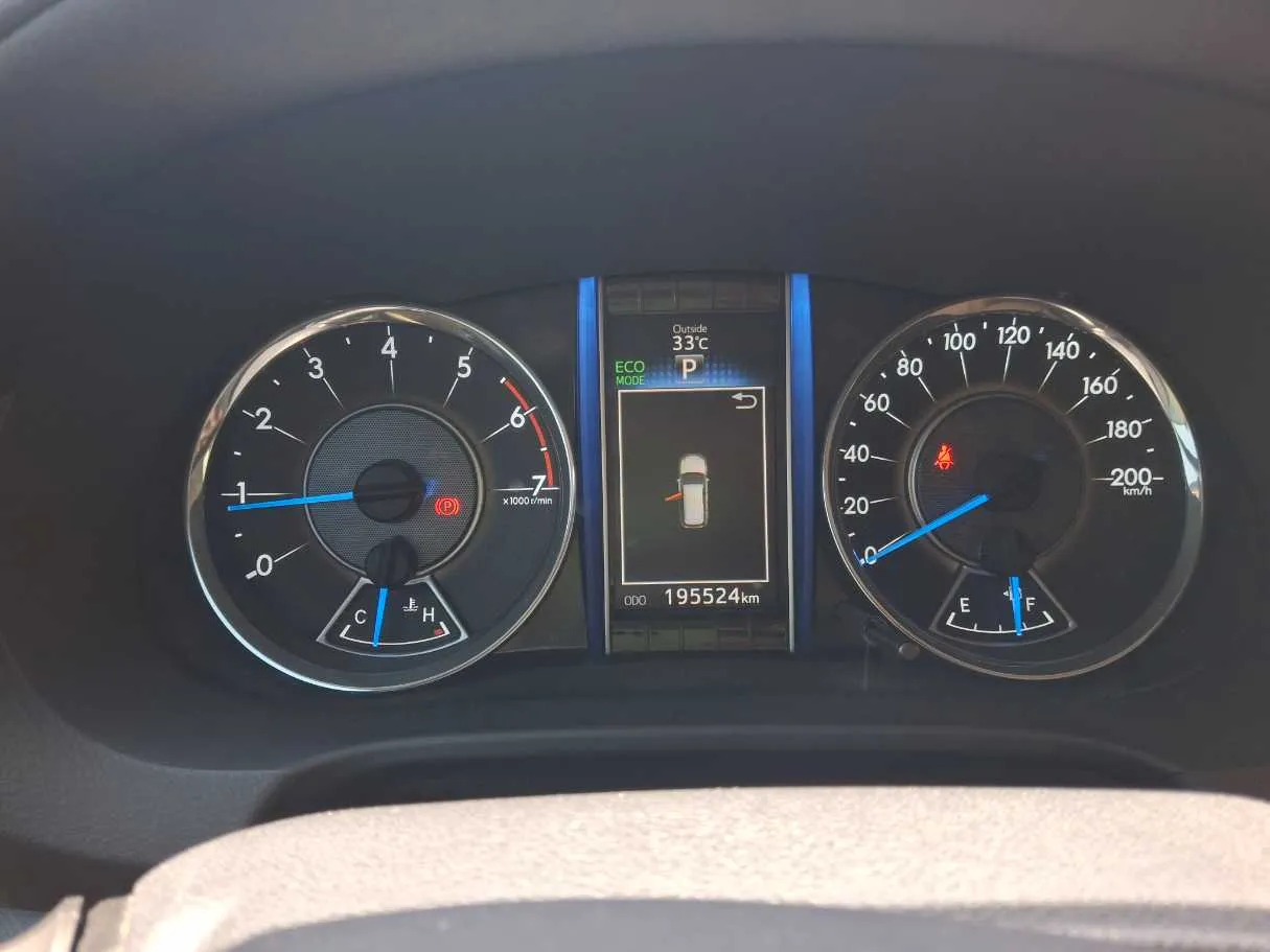Car image 18