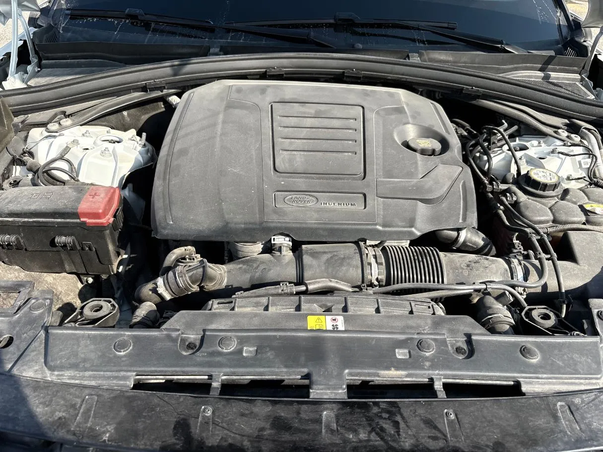 Car image 28