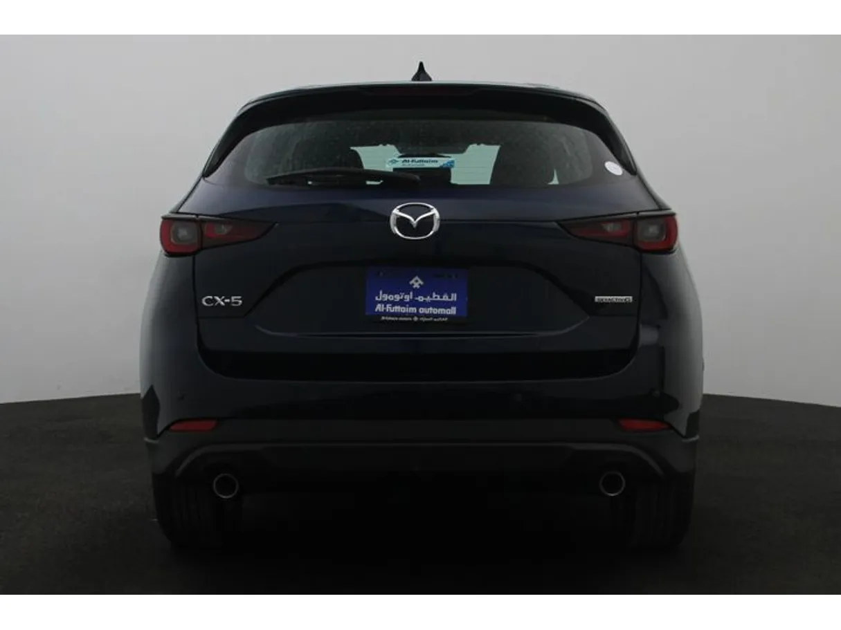 Car image 12