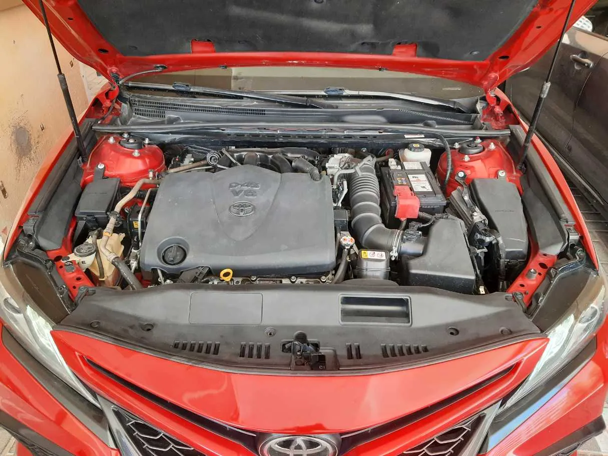 Car image 19