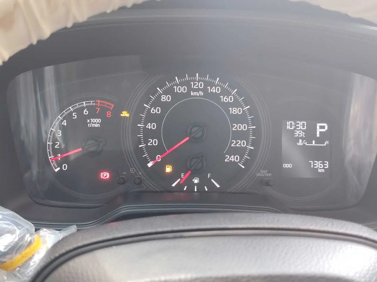 Car image 24