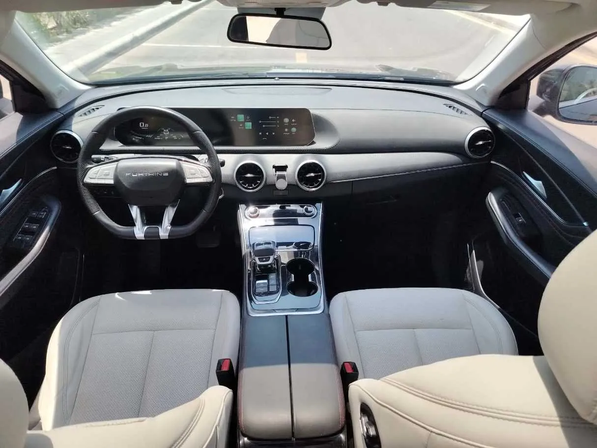 Car image 21