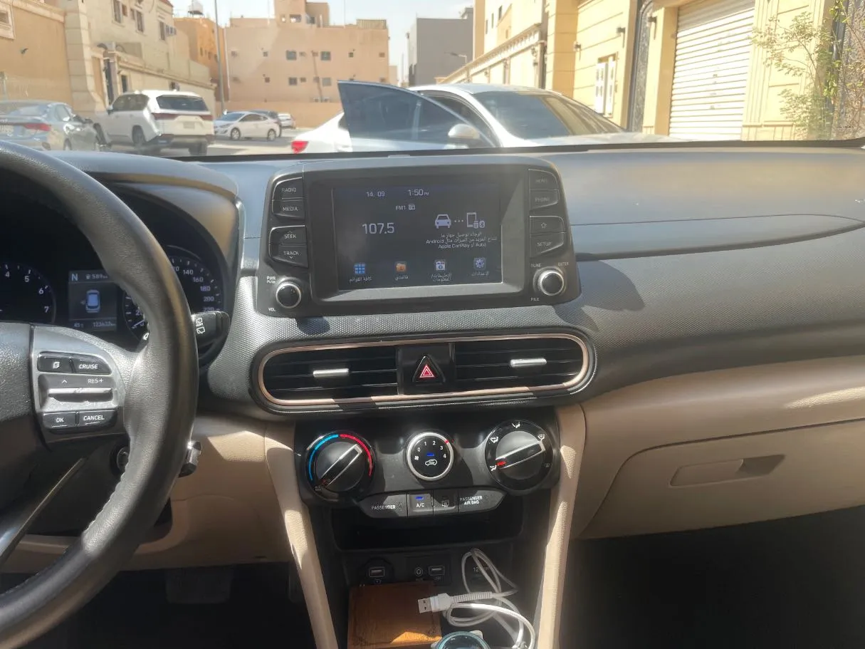 Car image 20