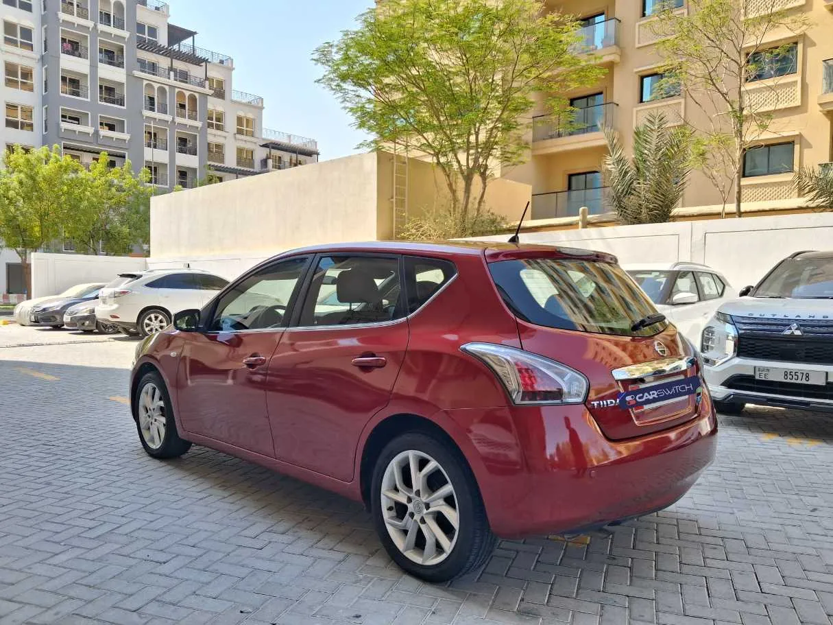 Car image 7