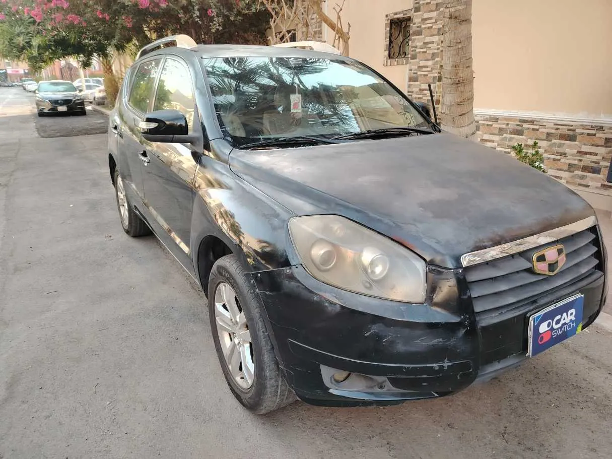 Car image 3