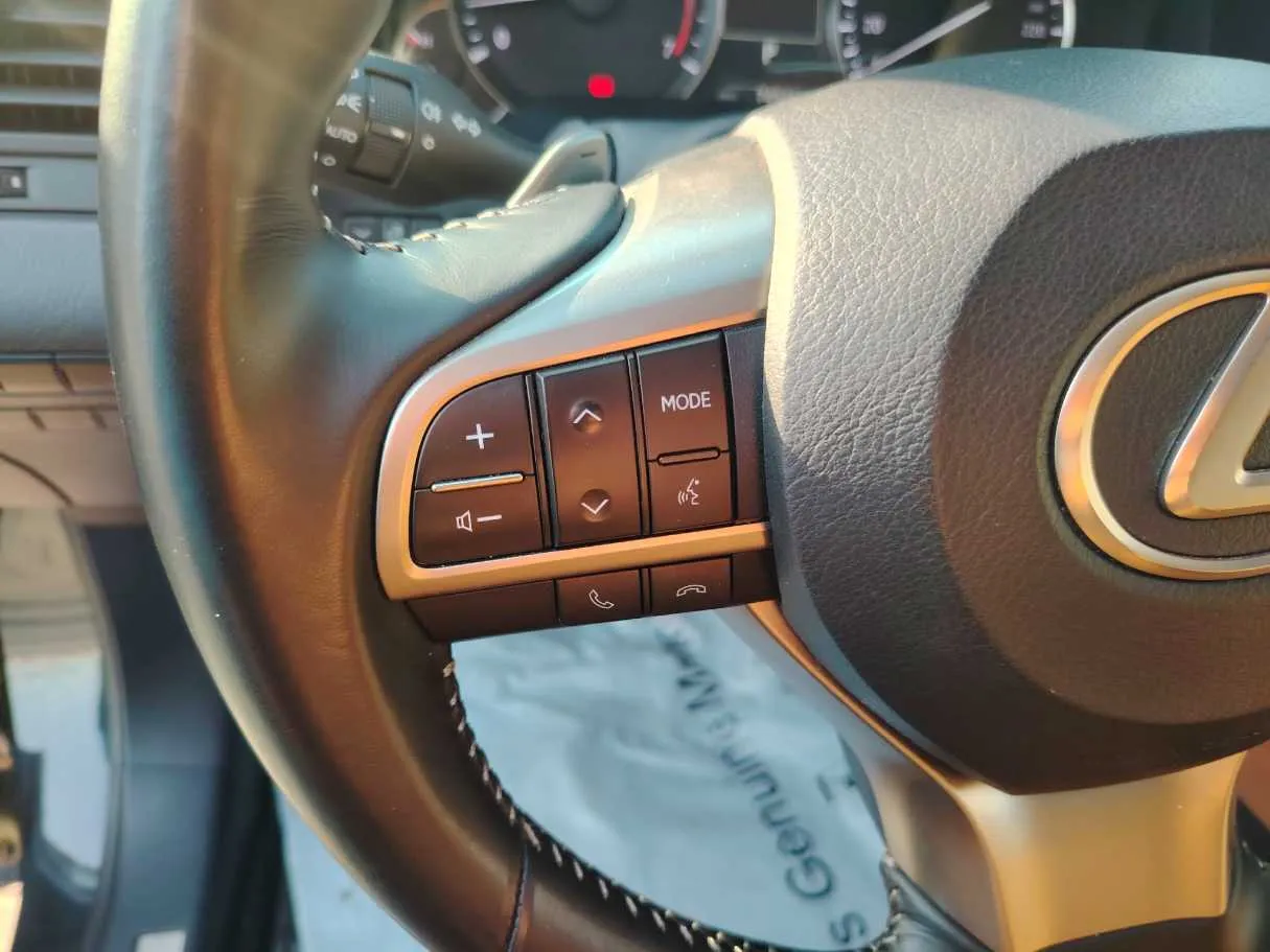 Car image 42