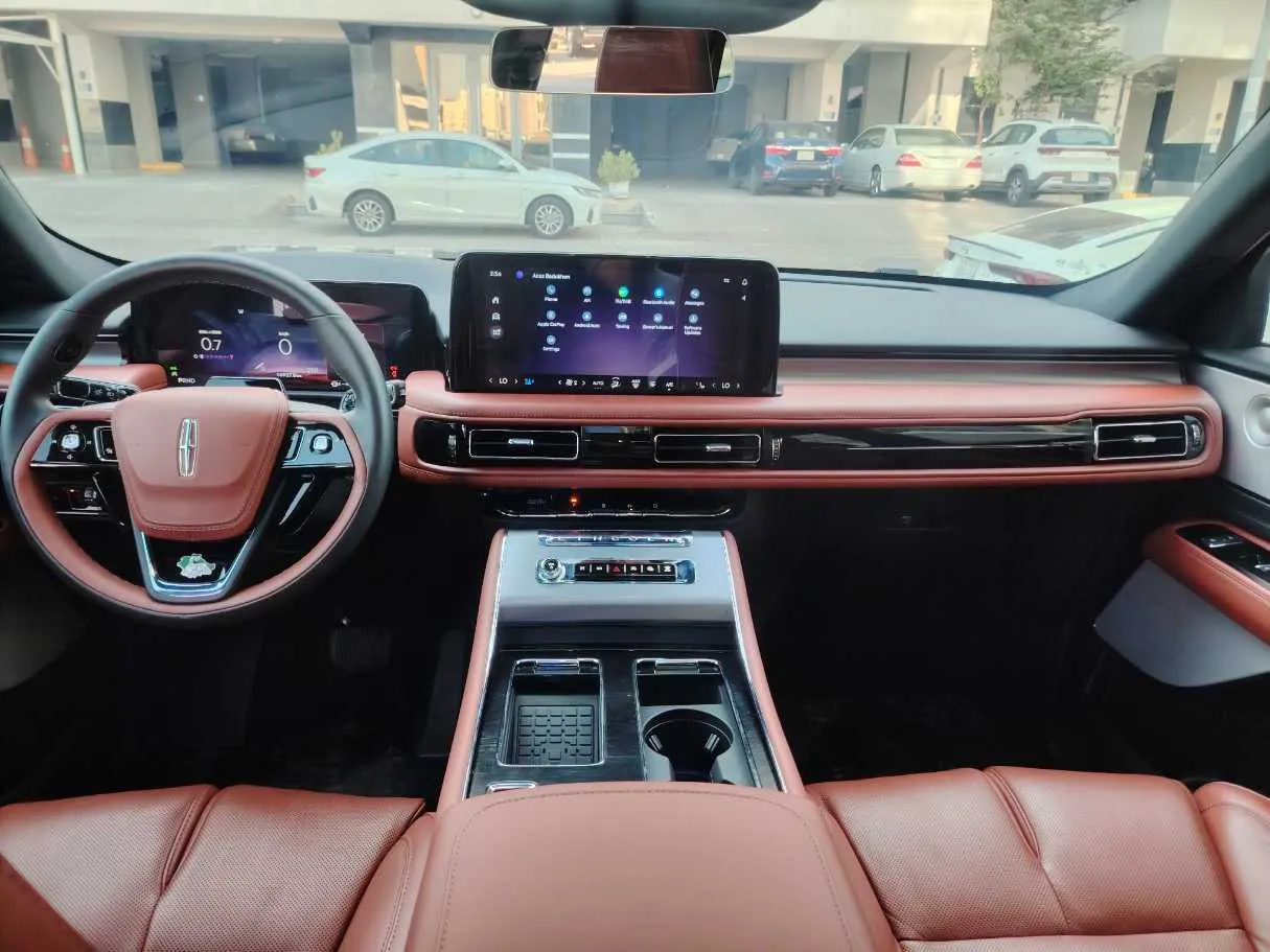 Car image 21
