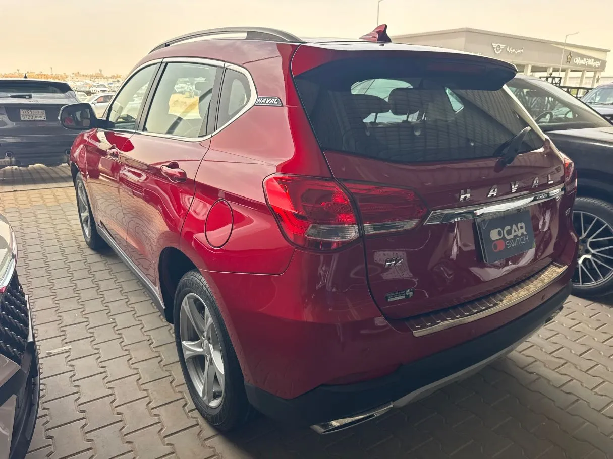 Car image 6