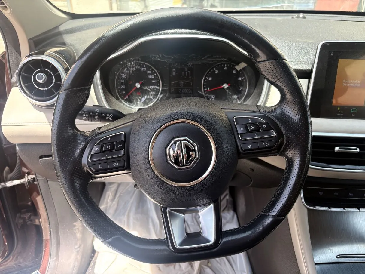 Car image 21
