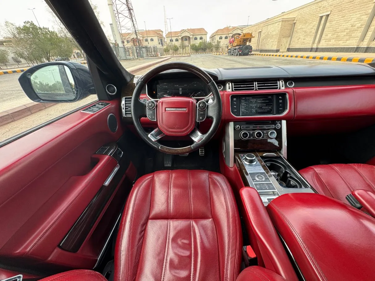 Car image 16