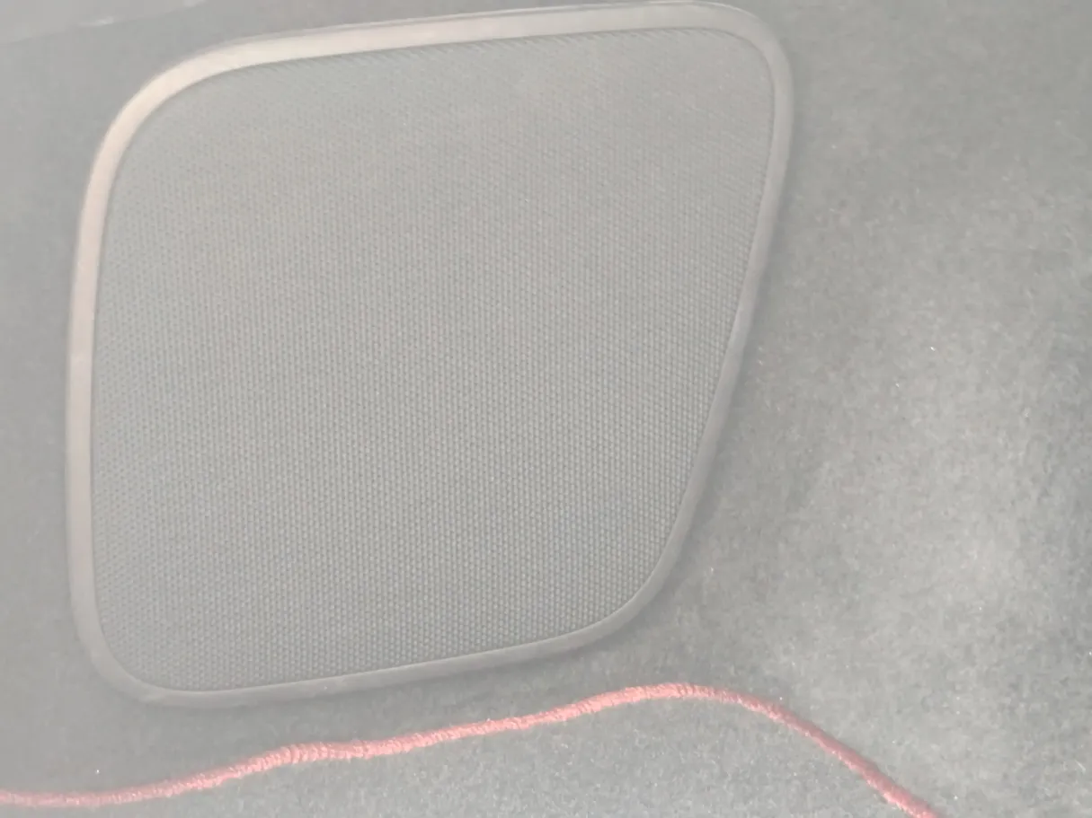Car image 29