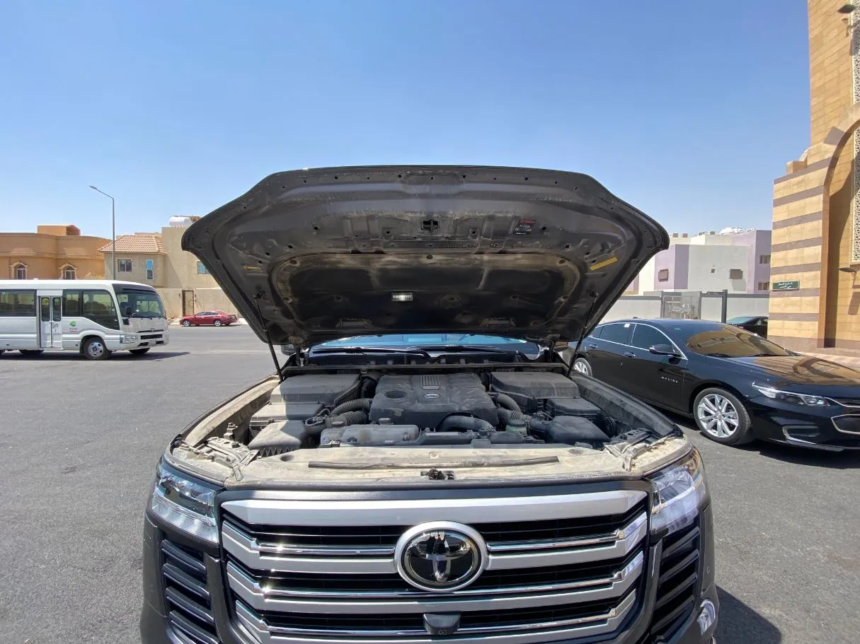 Car image 28
