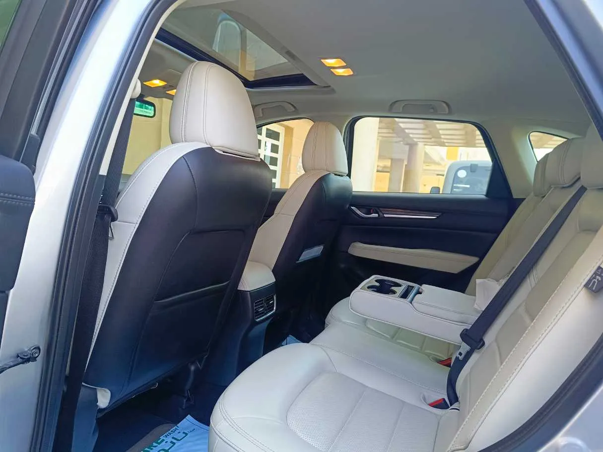 Car image 21