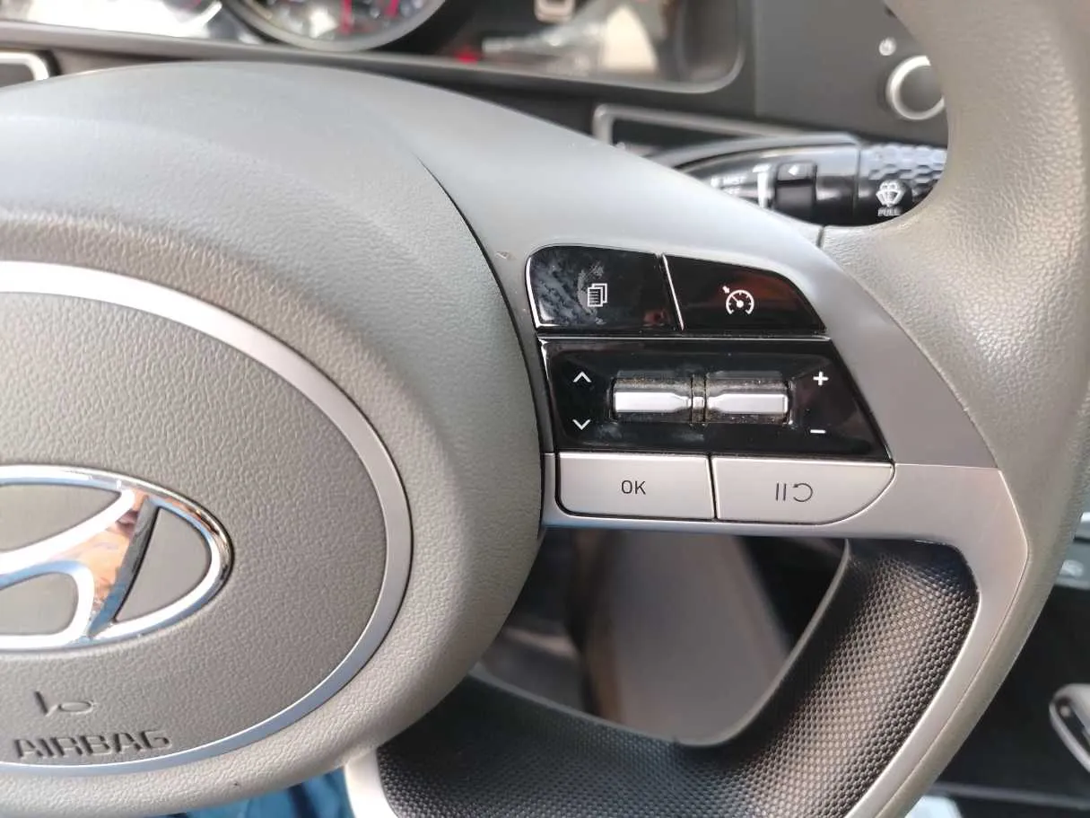 Car image 43