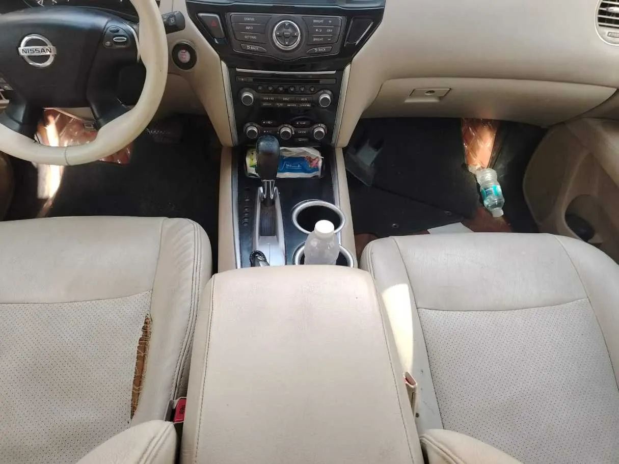 Car image 23