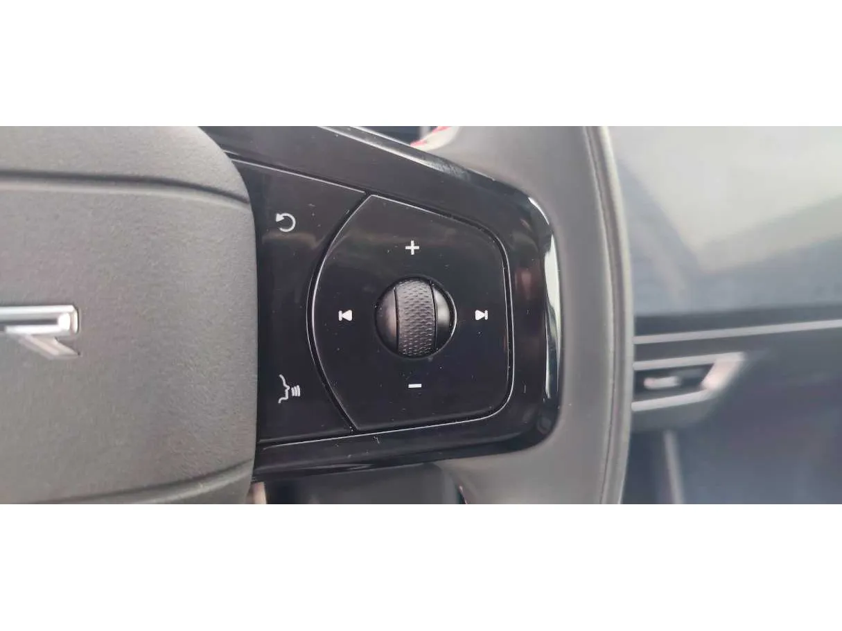 Car image 36