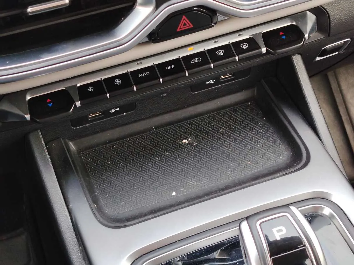 Car image 29