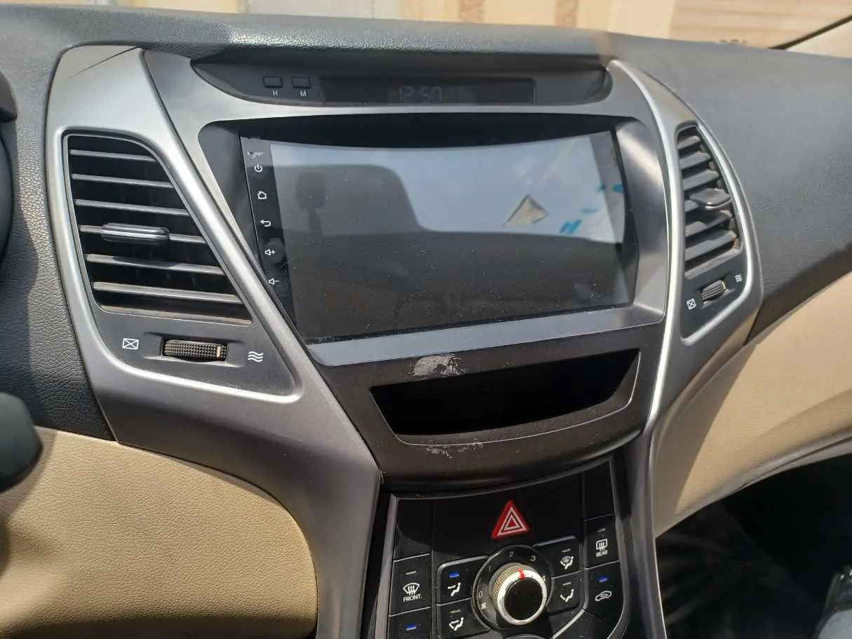Car image 18
