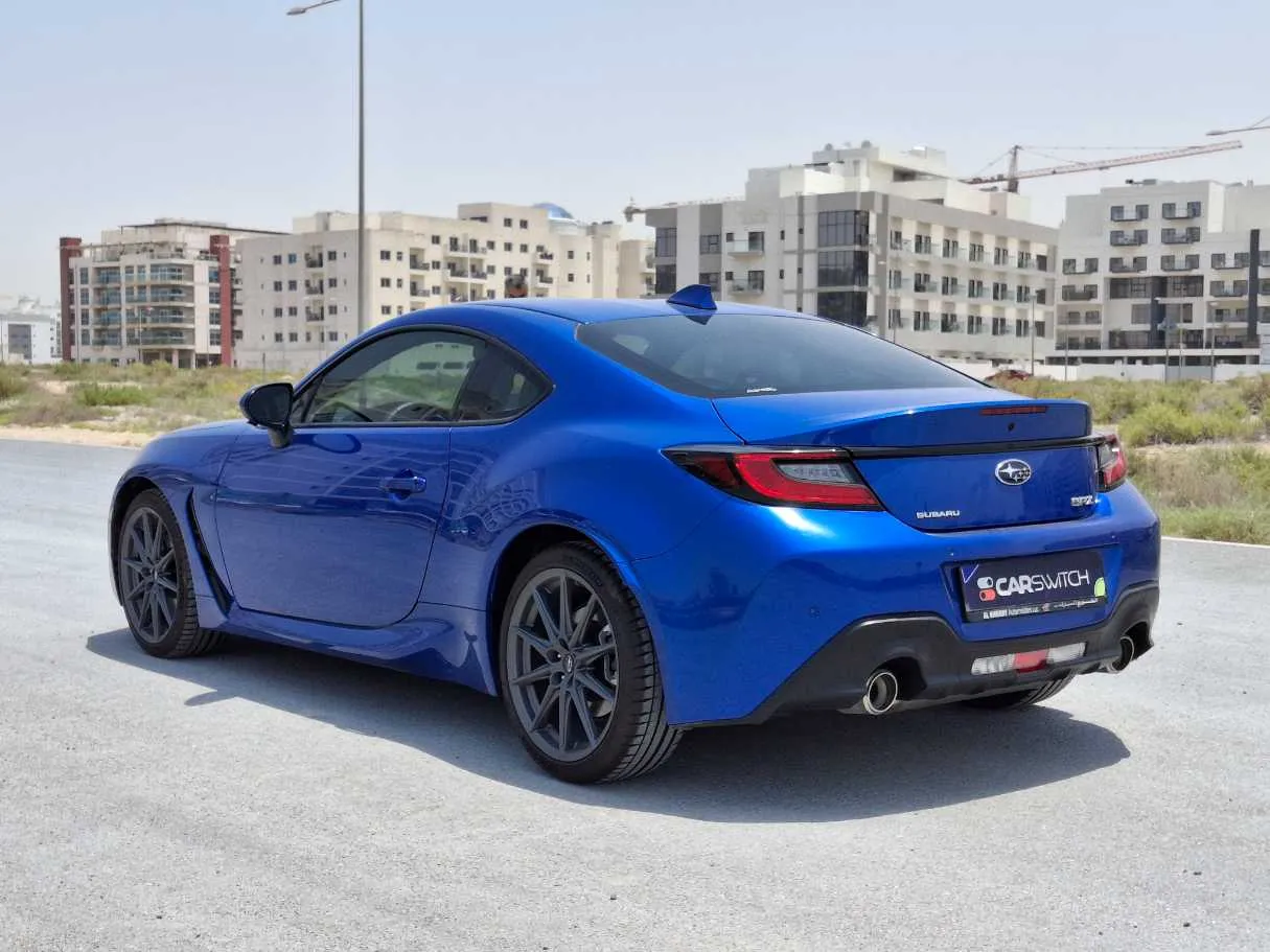 Car image 7