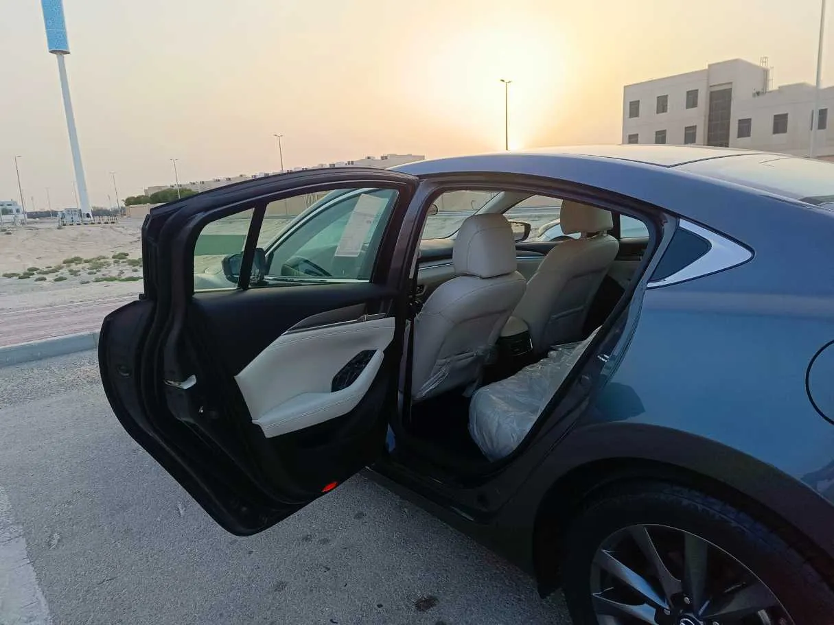 Car image 21
