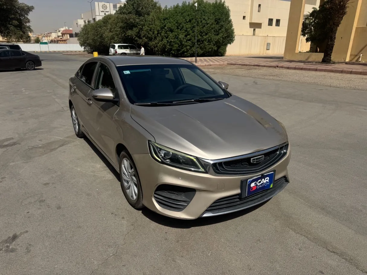 Car image 3