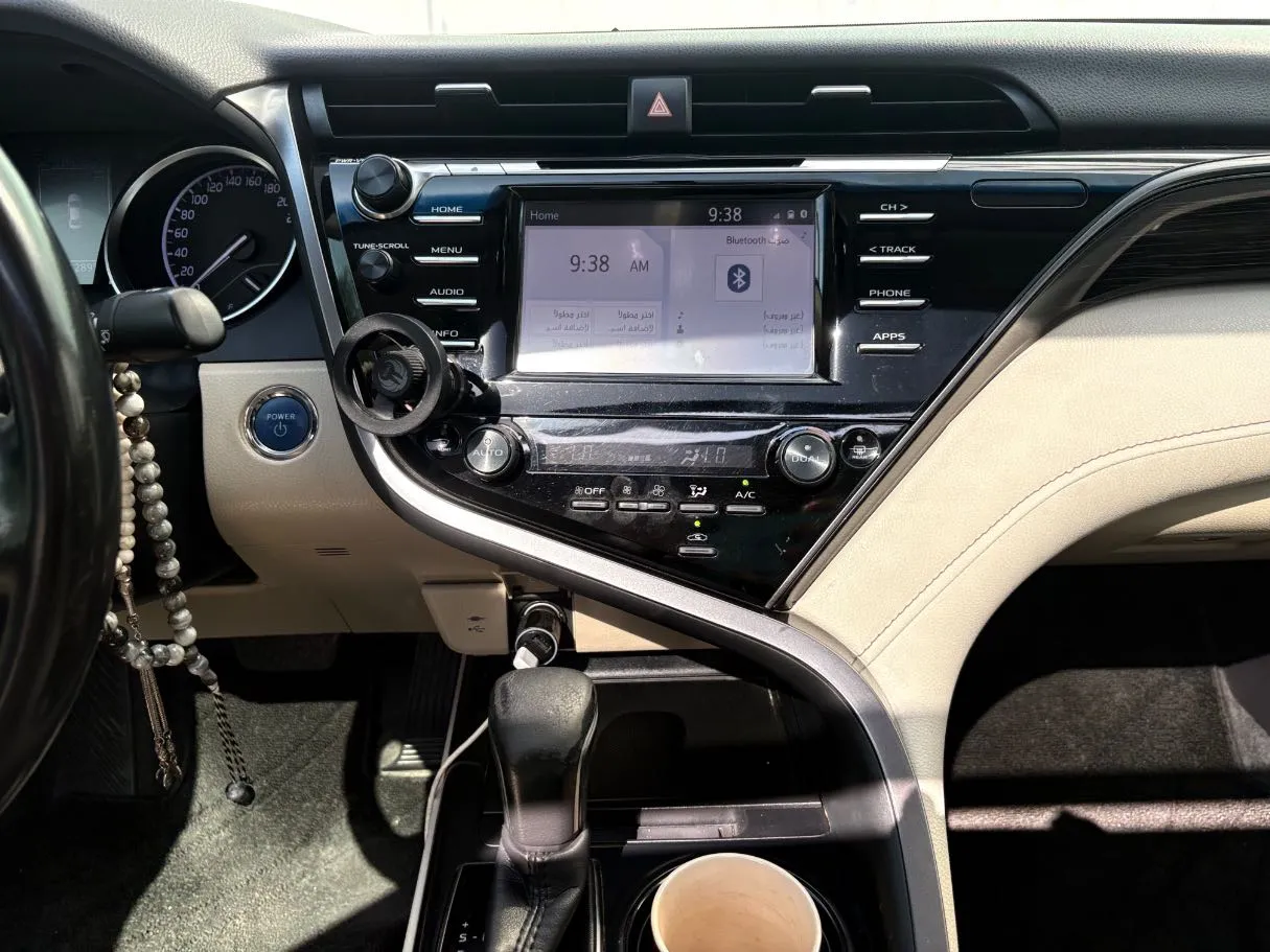 Car image 21
