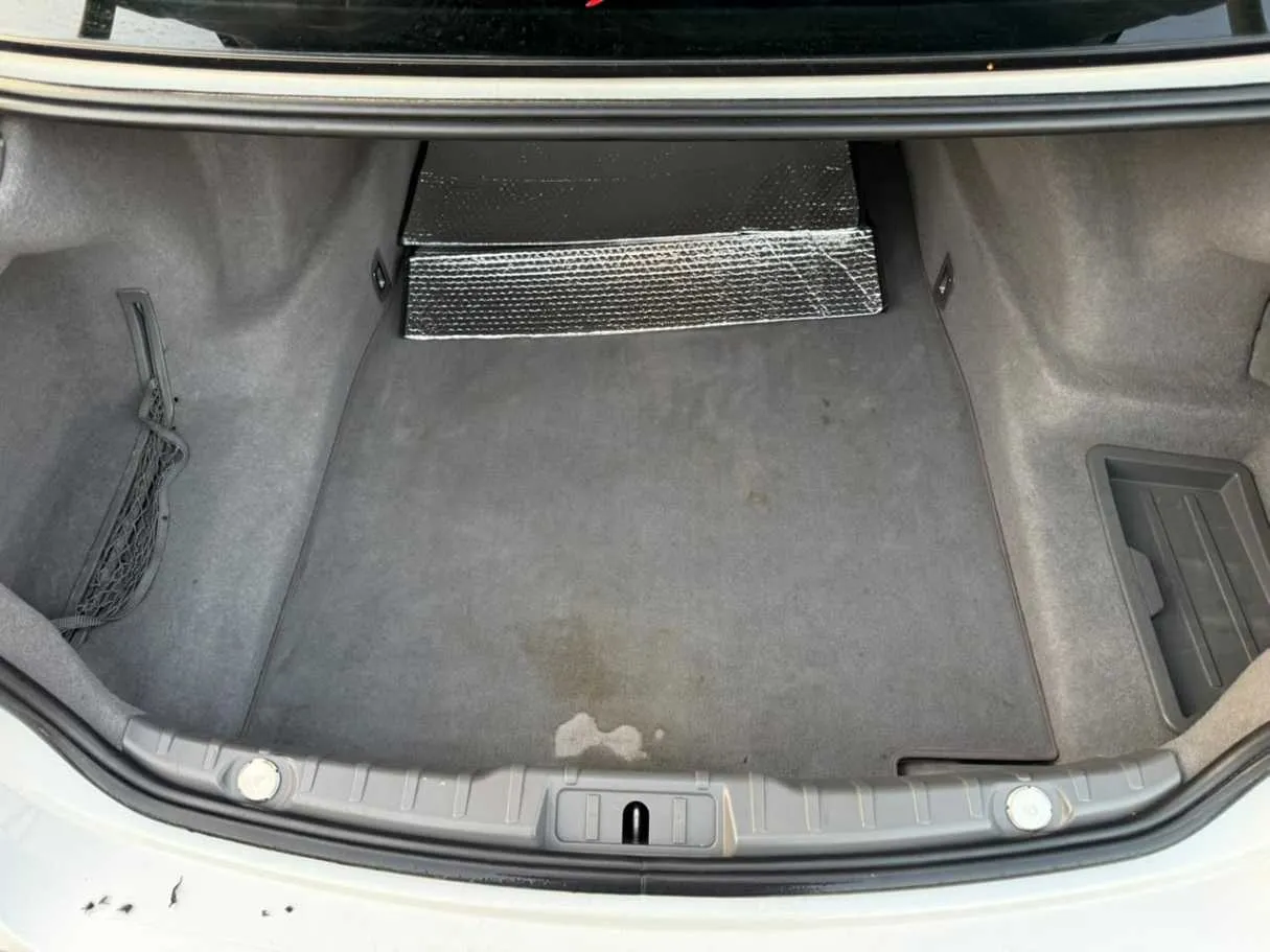 Car image 31