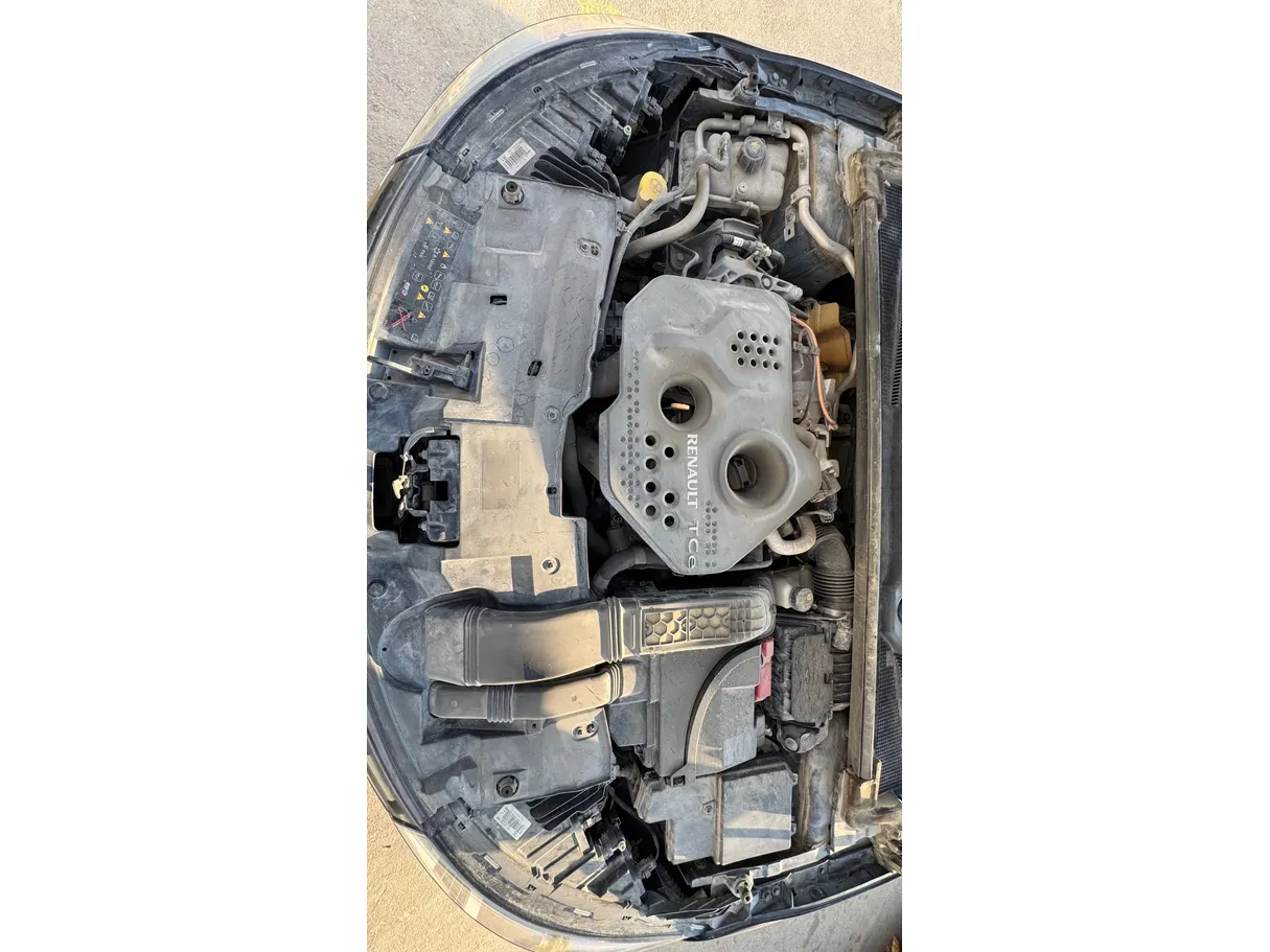 Car image 26