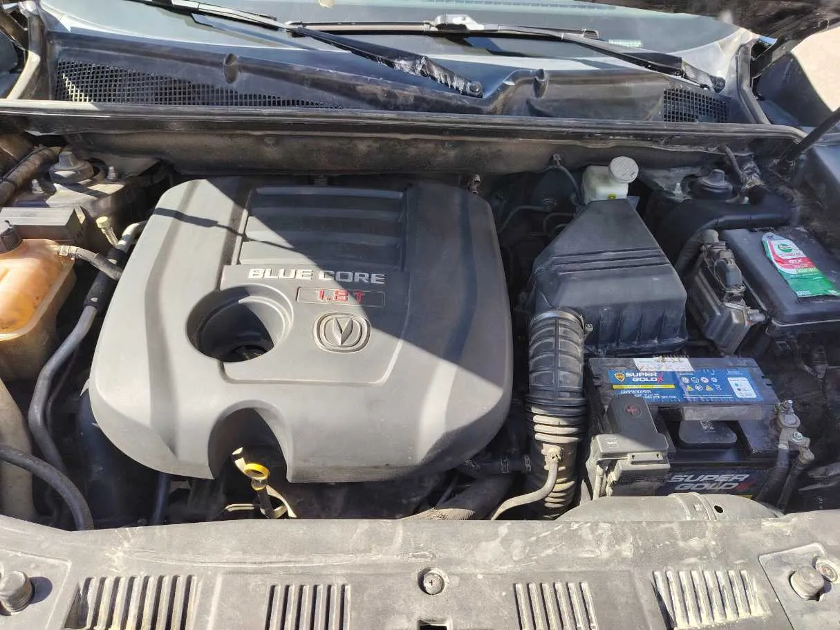 Car image 27