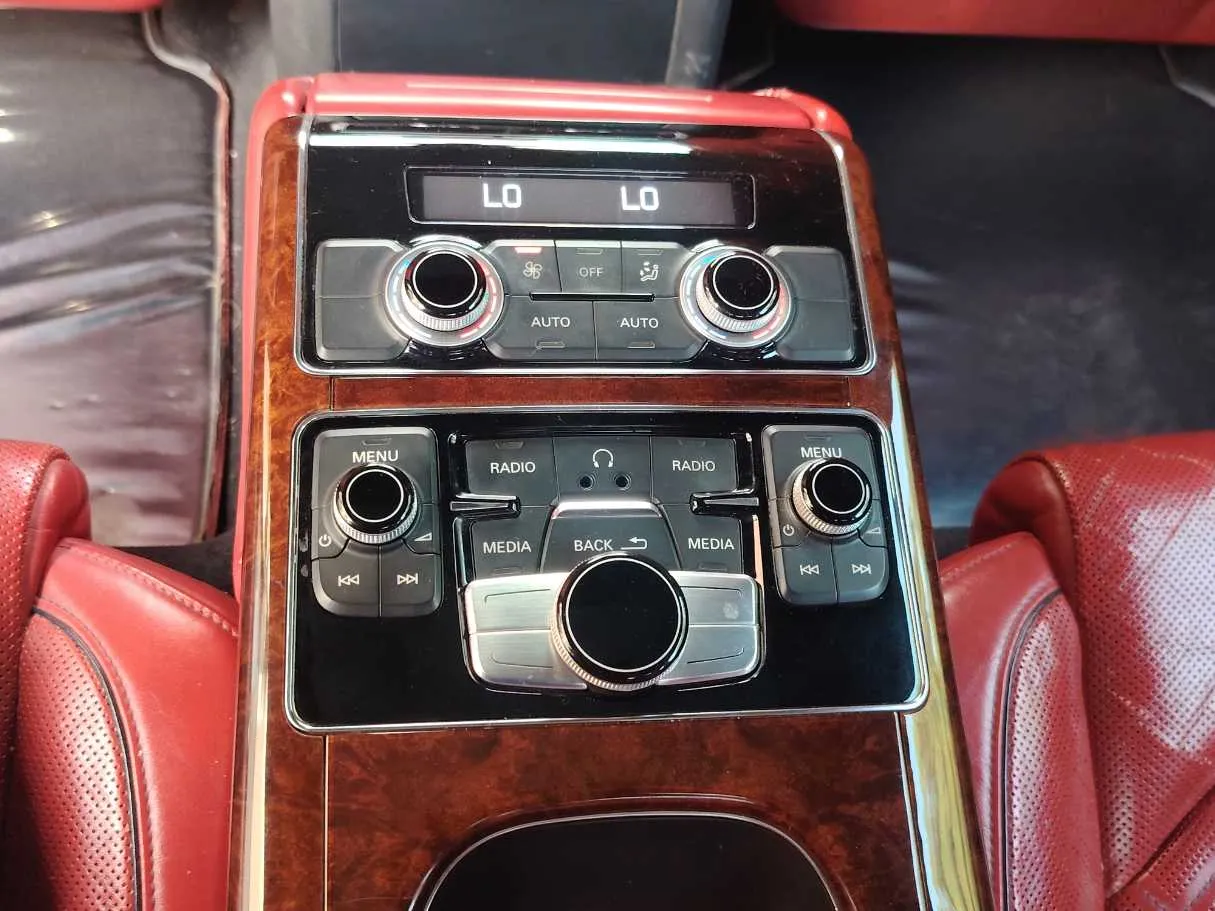 Car image 22