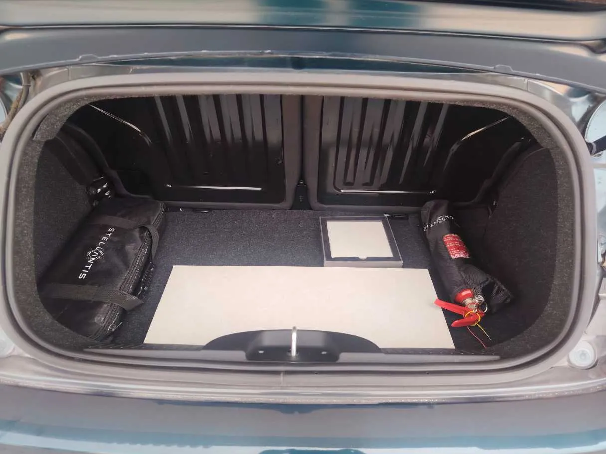 Car image 21