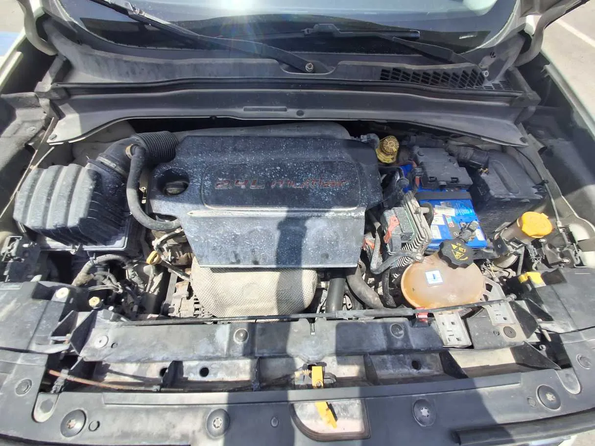 Car image 18