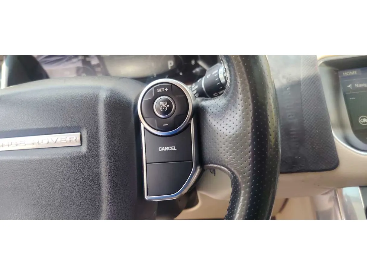 Car image 27