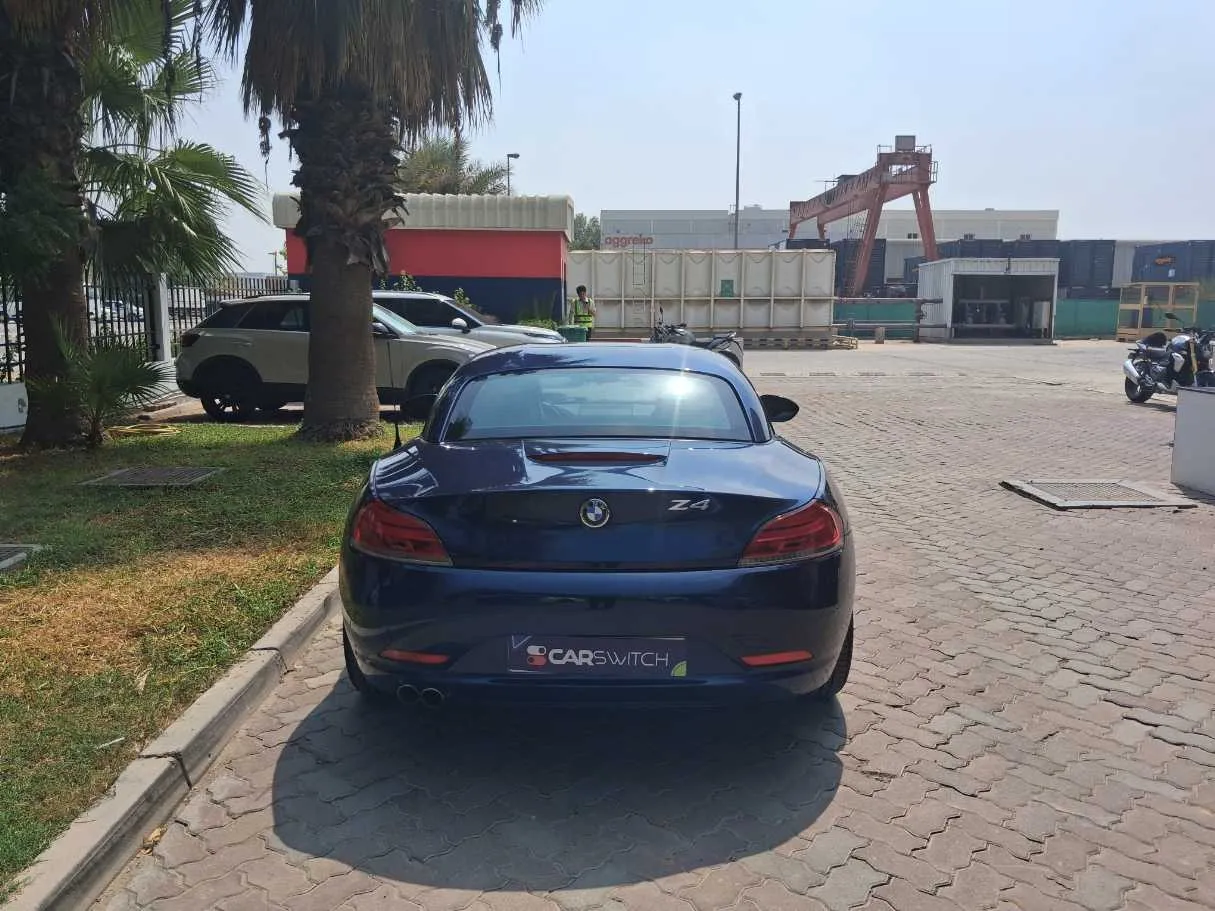 Car image 6