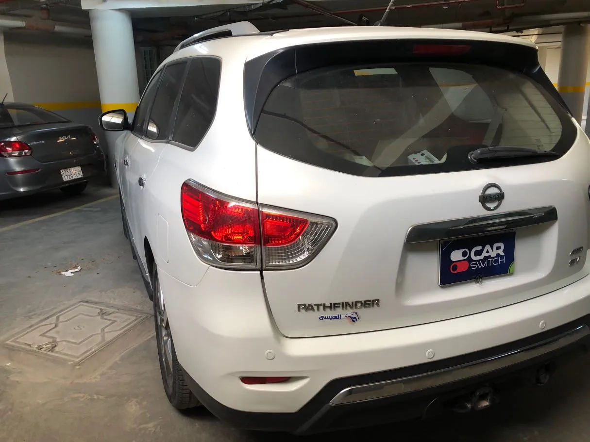 Car image 7