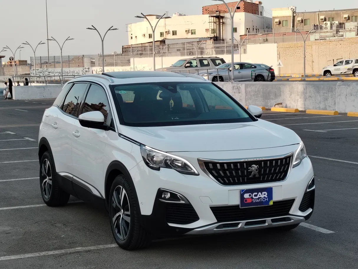 Car image 3