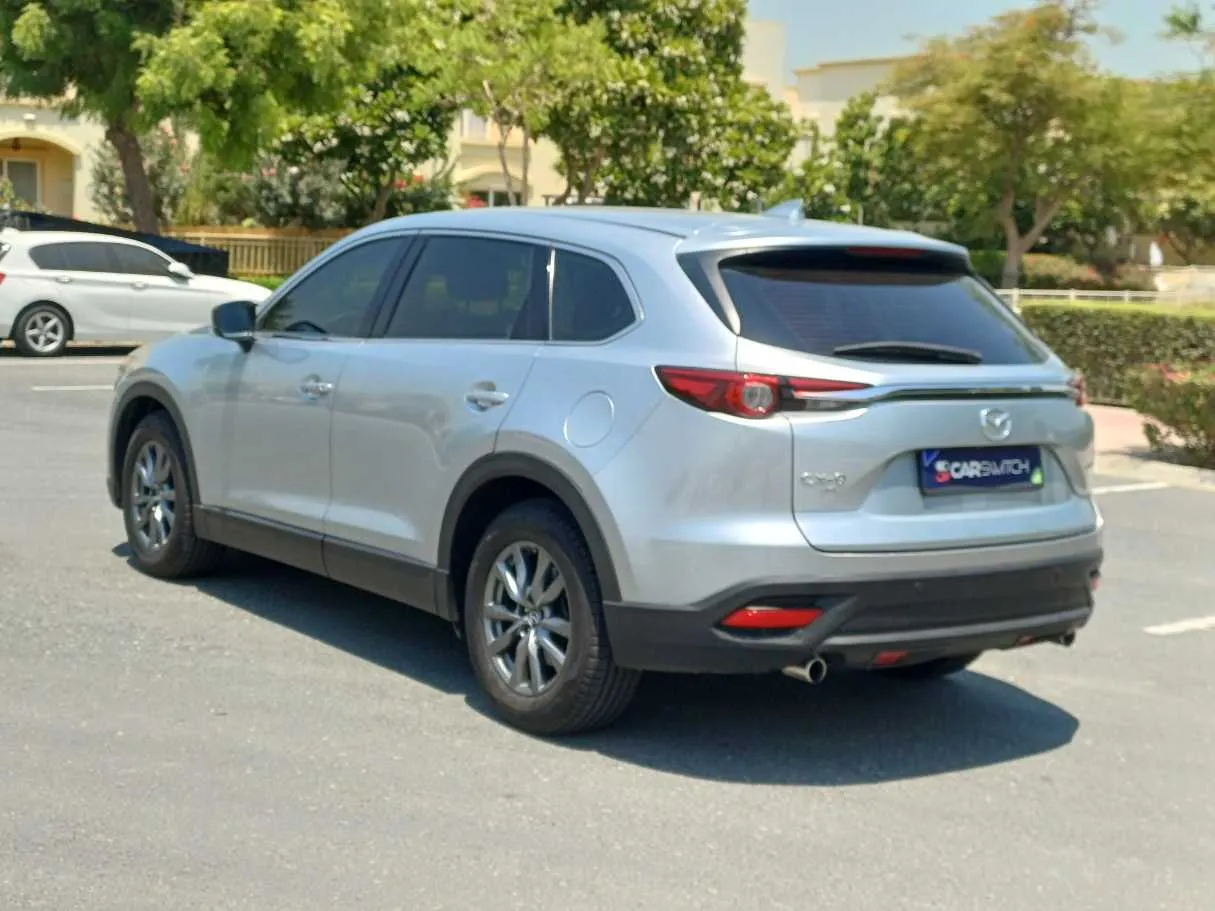 Car image 7