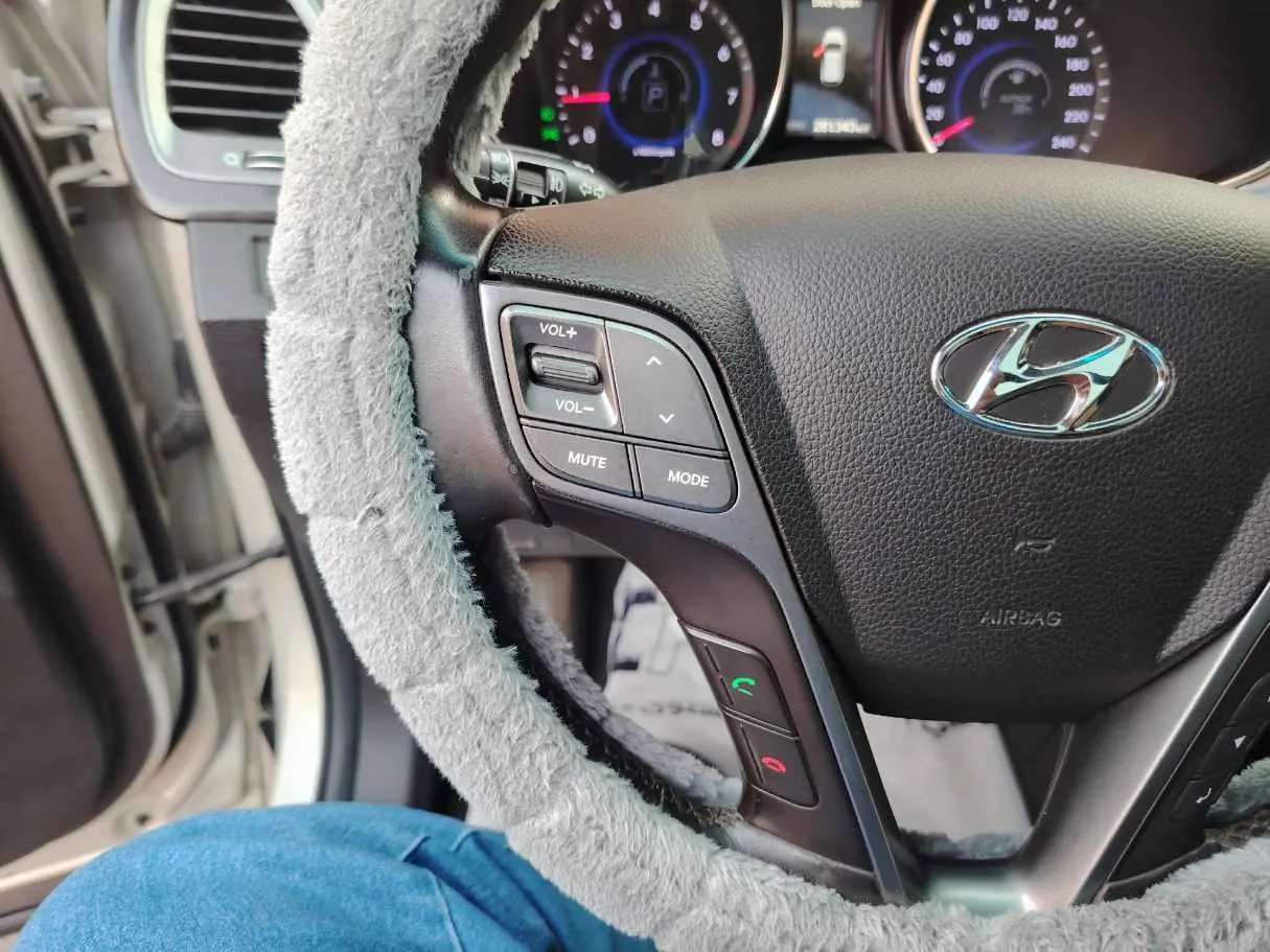Car image 33