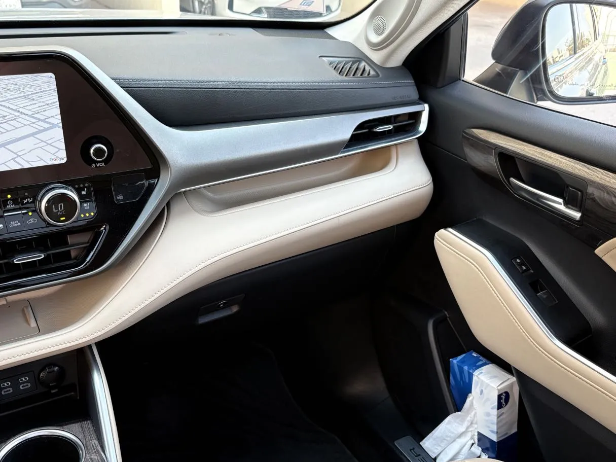 Car image 33