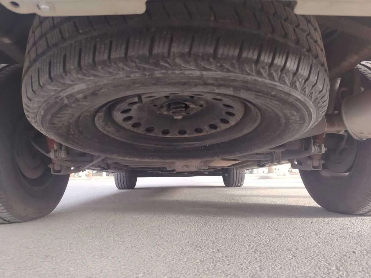 Car image 33